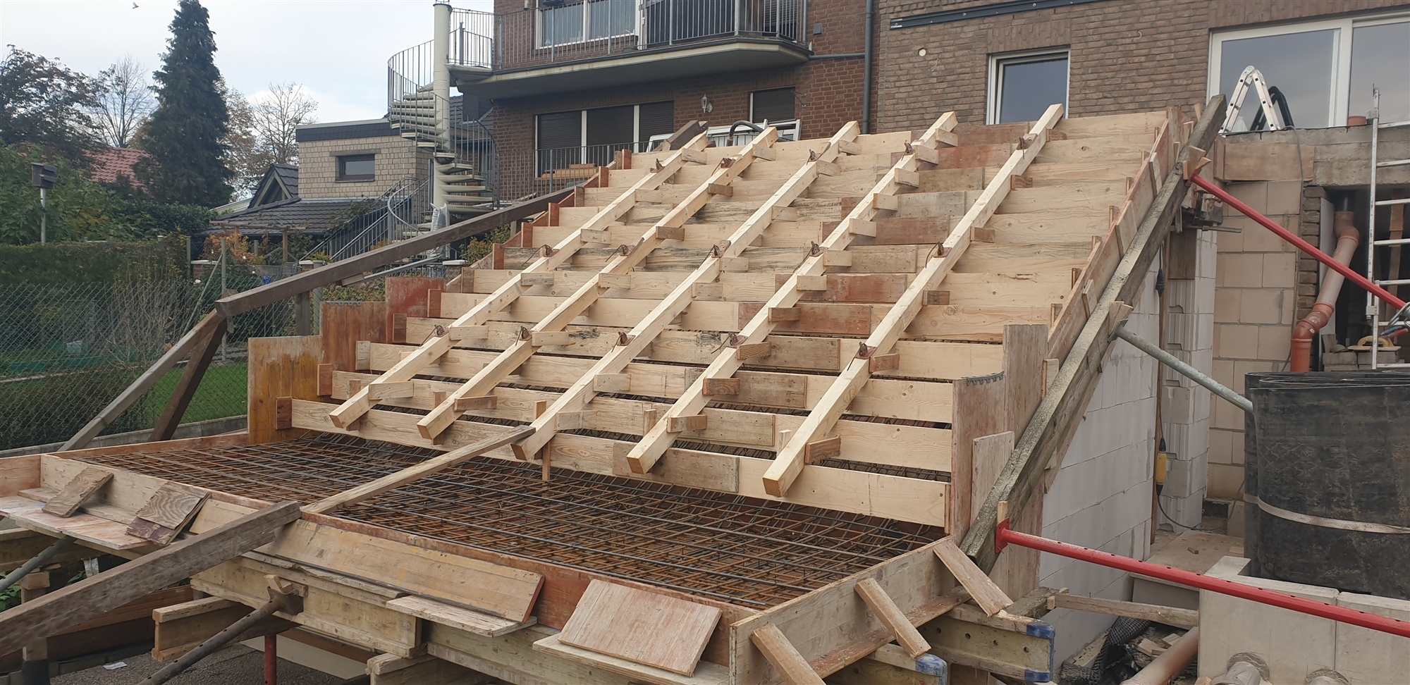 Holzschalung für eine Betontreppe
